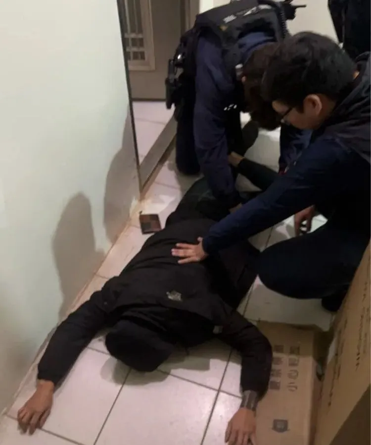 警方在褚男租屋處將他制伏逮捕。中壢警分局提供