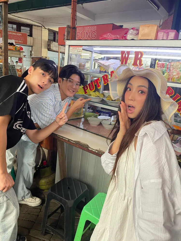 顏永烈、梁舒涵與Dylan三天爆吃印尼美食。寬寬整合提供