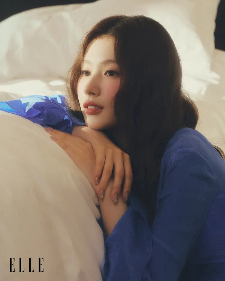 SANA拍攝《ELLE》封面。《ELLE》國際中文版提供