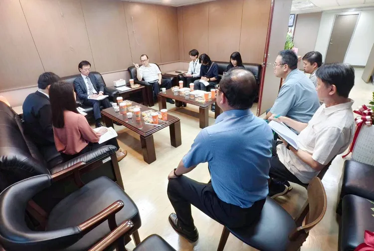 南港分局洪漢周分局長報告本屆選舉轄內各級候選人參選情形及防制賄選、暴力介入選舉作為。警方提供