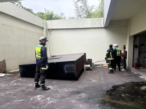 花蓮體育館公安意外　廢棄燈箱倒塌壓死工人