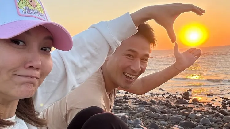 傅太太（左）難以接受傅子純驟逝。翻攝傅子純IG
