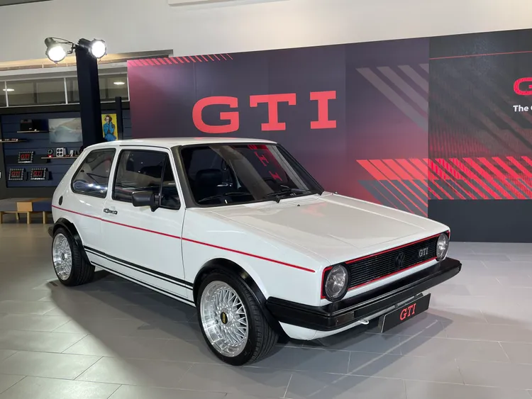 1976年初代誕生至今的Golf GTI之所以歷久不衰，關鍵就在於它始終維持著性能與實用兼備的獨特定位。林浩昇攝