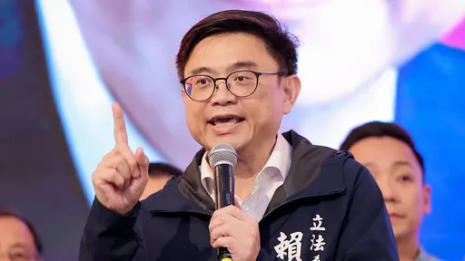 柯志恩「水蓮淹沒」被出征　賴瑞隆：在我們美濃叫野蓮