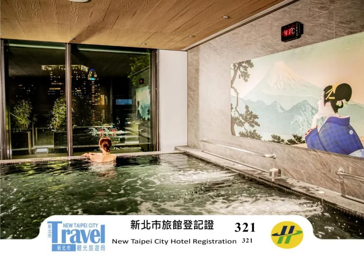 民眾在訂房平臺選擇住宿時，可認明領有合法旅宿業登記證業者，保障旅遊安全，讓旅程玩得開心住的也放心。觀光局提供