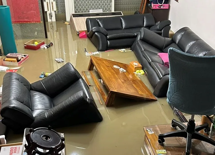 豪雨、颱風常釀成淹水慘況。圖取自《台灣颱風論壇｜天氣特急》