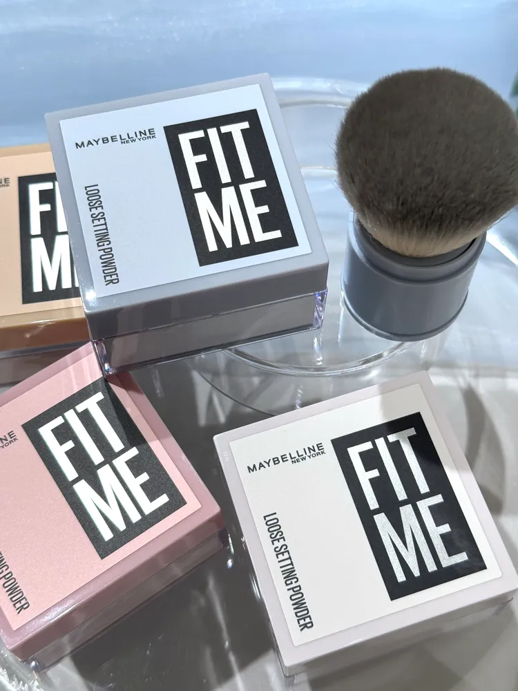 Maybelline FIT ME輕嫩透薄紗蜜粉，450元。張家玲攝