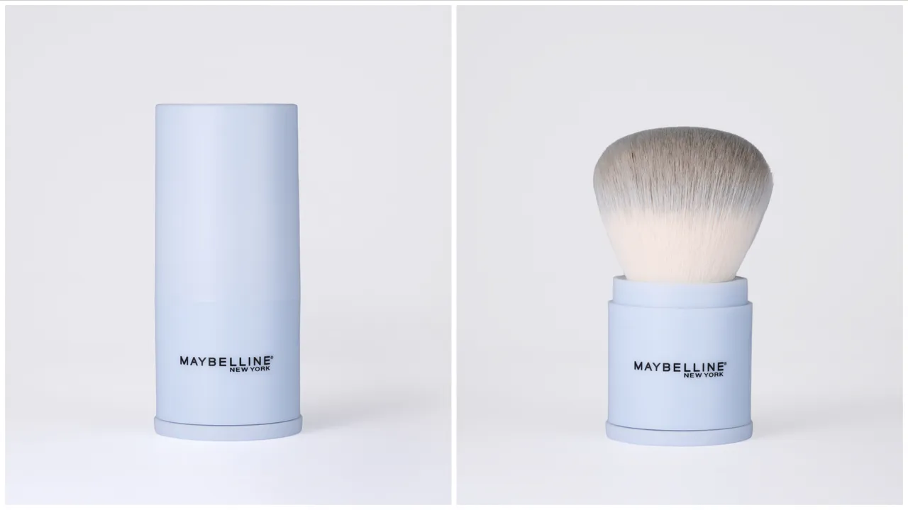 Maybelline限量寶寶藍蜜粉刷，新品上市期間購買全新蜜粉就限量加贈。品牌提供