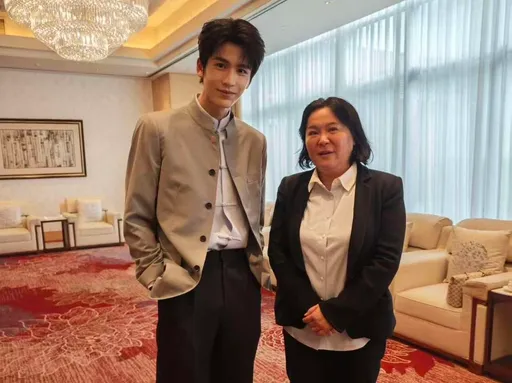 曝海峽論壇與張凌赫合照　陳玉珍笑容靦腆：我有邀請他到金門