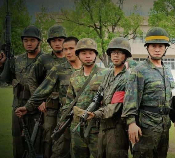 傅子純癌逝《新兵日記》情誼永不滅!林道遠喊敬禮:下次點名再相聚