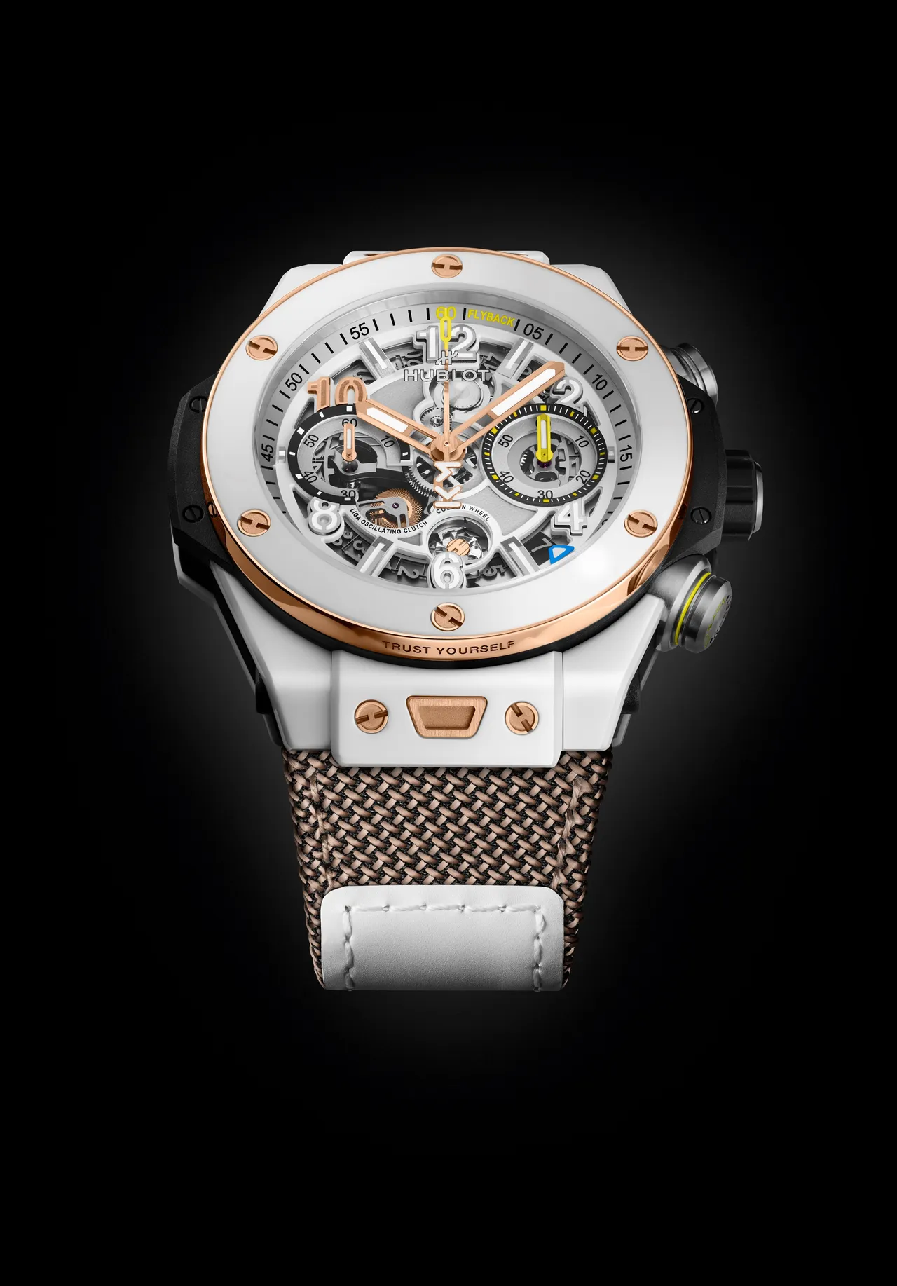 Hublot Big Bang Reloaded姆巴佩限量計時碼錶，44mm，拋光及微噴砂白色陶瓷錶殼，霧面灰色鍍釕處理與白色鏤空錶盤，皇金色調織物錶帶，MHUB1280 UNICO自製
自動上鍊飛返計時機芯，動力儲存72小時，防水深度100米，限量200只，88萬8000元。品牌提供