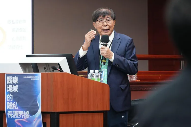圖：臺北醫學大學公共衛生學院講座教授李伯璋。