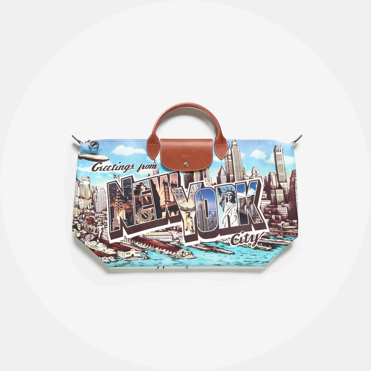 Longchamp Le Pliage® Greetings from New York手提包，1萬3200元。品牌提供