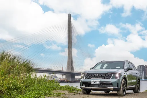 Kia Sorento全新年式到港　新增入門油電七人座、159.9萬元起