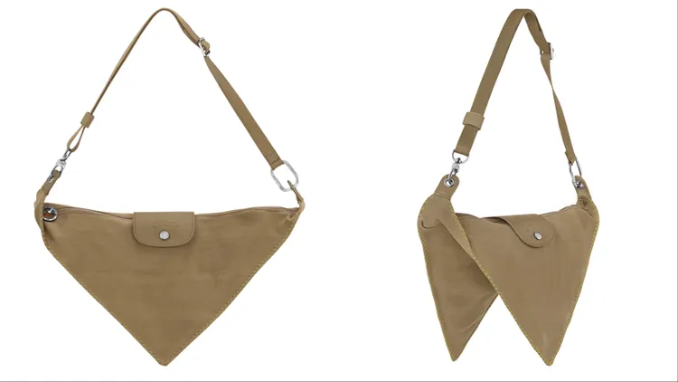 Longchamp LE PLIAGE 系列斜背包，1萬1400元。品牌提供