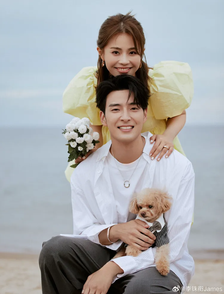 李銖銜（前）和中國導演馬嘉瑩在2023年結婚。翻攝李銖銜微博