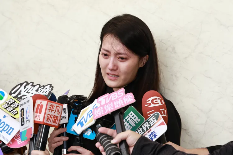 顏曉筠多次淚崩。彭欣偉攝