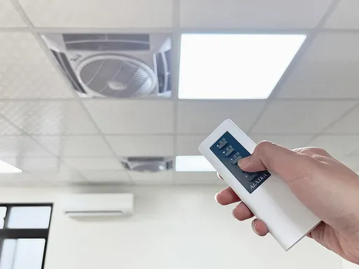 電價凍漲撐不住？戰爭推高能源成本　專家揭夏季省電關鍵：冷氣別再亂調