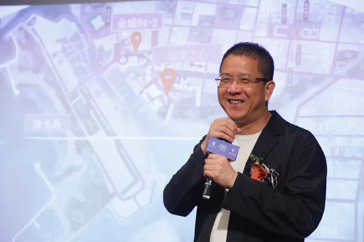 泰嘉開發董事長呂金發指出，凡事比住戶想像更好更多一點，從圖面規劃、施工細節、售服保固與社造經營都是如此，多那一點意味著將您也就是客戶放在心上。葉家銘攝