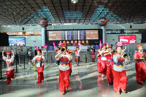 臺灣唯一代表！金門中正國小鼓吹隊桃機快閃赴歐登上國際舞台