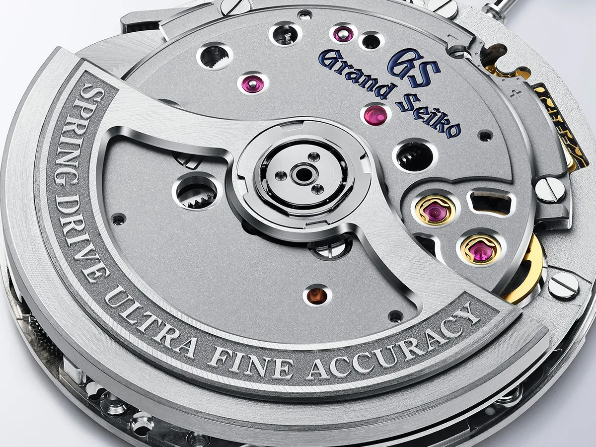 「潮汐Ushio 300」潛水腕錶搭載全新Caliber 9RB1 Spring Drive機芯。品牌提供