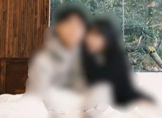 玩人妻遭毆打簽下千萬本票的A男(左一)，與女朋友(右一)的甜蜜合照，原本案發後，還拜託江男幫忙保密此事，別讓女友知情。翻攝畫面