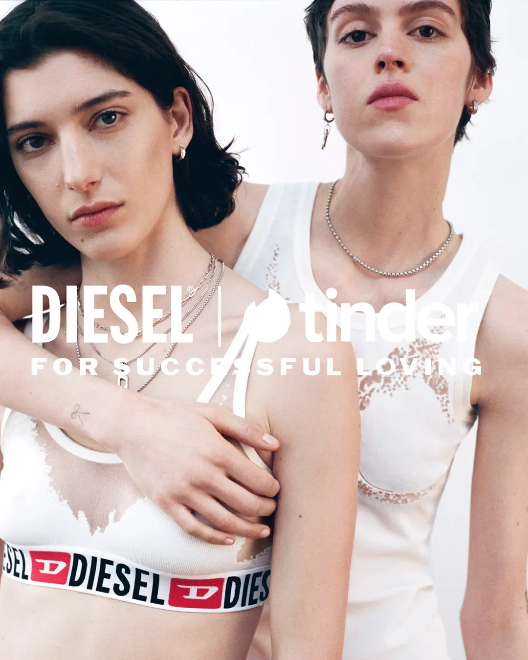 DIESEL攜手TINDER推出聯名系列。品牌提供
