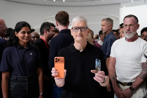果粉哭哭！庫克預告蘋果產品全面漲價　這款iPhone恐大漲8千元
