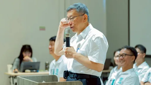 民眾黨退黨頻傳　柯文哲「如皮膚新陳代謝」沒有進出叫化石
