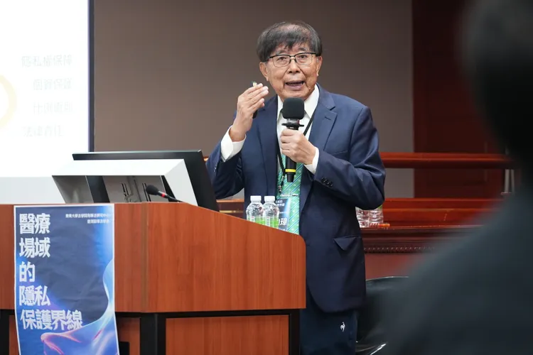 臺北醫學大學公共衛生學院講座教授李伯璋。彭欣偉攝