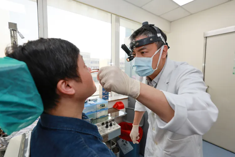 陳世偉主任呼籲，若長期有嚴重打鼾、睡眠中呼吸暫停、嗜睡等情形，建議儘早接受檢查。童醫院提供