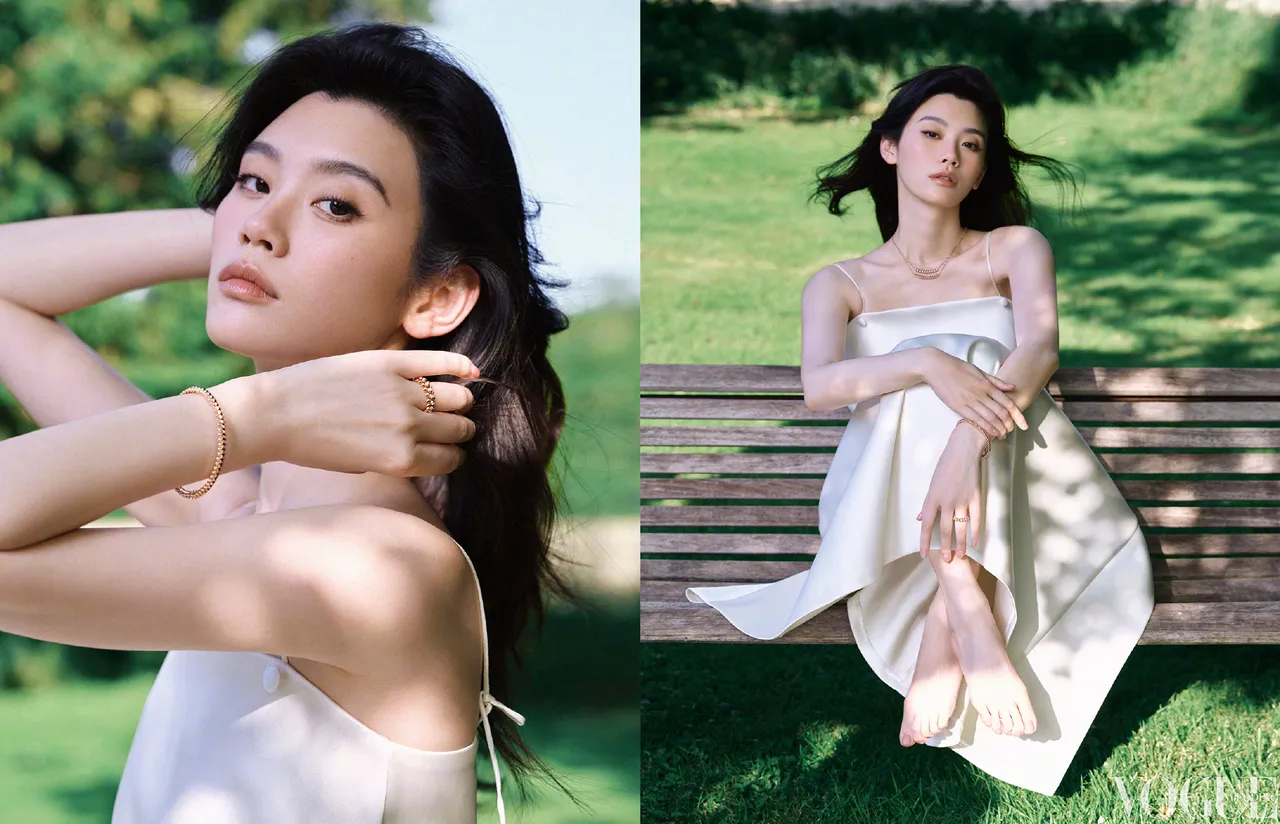 奚夢瑤另也換上Róhe的緞面流線連身裙。翻攝《VOGUE》微博