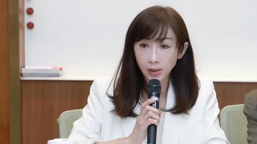 藍委提修國籍法「中國人可選台灣總統」　許淑華：國民黨要瘋成什麼程度