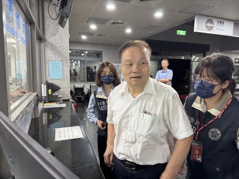 花蓮2.7億營養午餐弊案 副縣長顏新章100萬交保