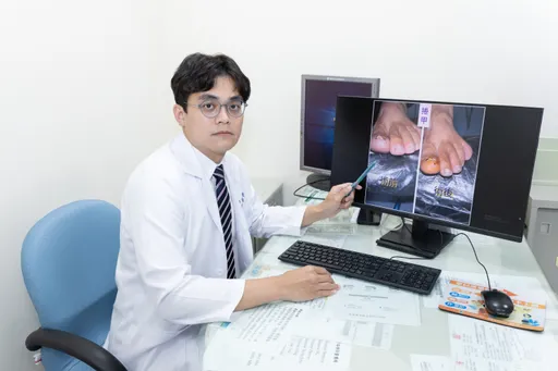 不當修剪趾甲、鞋子太緊恐引發甲溝炎　甲床重建揮別腳趾疼痛