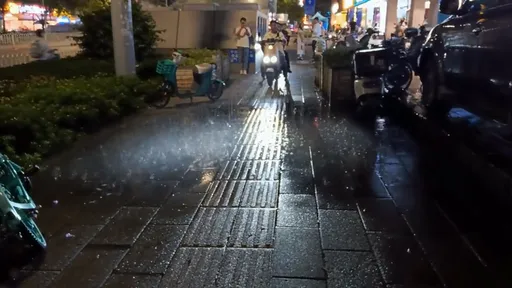 超局部降雨20分鐘範圍不到1坪　目擊者：以為爆水管抬頭只見一朵雲