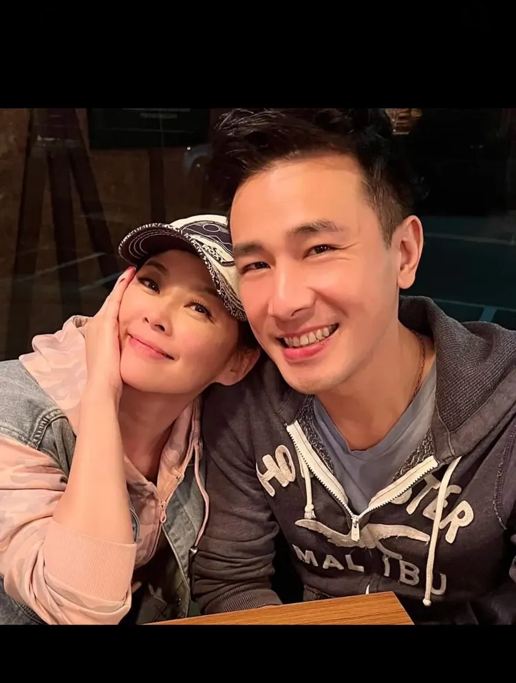 方馨和傅子純感情非常。翻攝自方馨臉書