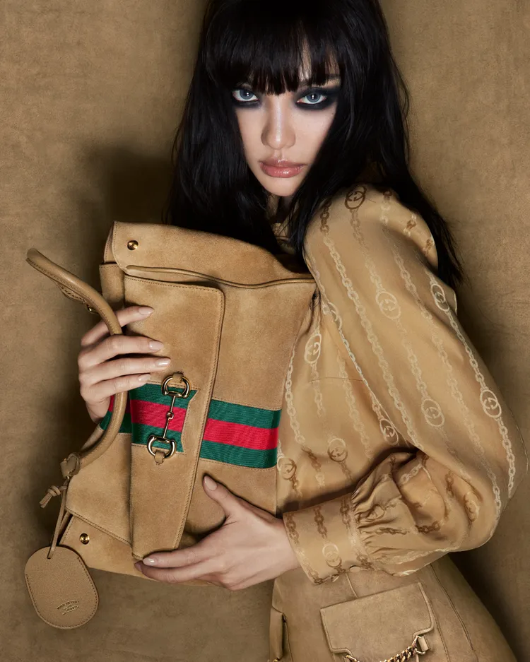 Gucci全球品牌大使、aespa成員NINGNING演繹《Beauty and the Bag》第二篇章。品牌提供