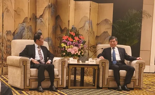 出席海峽論壇　張榮恭會見福建省委書記周祖翼