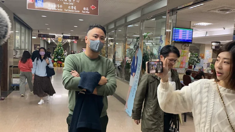 自稱「東區女神雕刻師」的整形名醫陳威宇，為病患隆鼻時麻醉導致病患引發惡性高熱死亡。資料照片。張欽攝