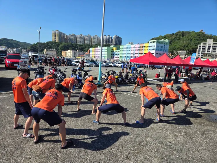 台電基隆區處今年首度組隊參加龍舟賽。翻攝照片