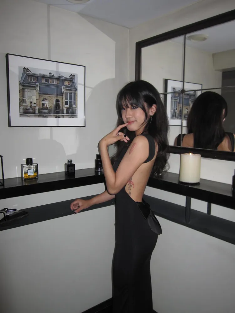 梧桐妹去年20歲生日當天曬出美豔獨照。翻攝梧桐妹Threads