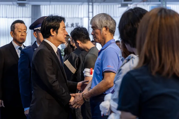 賴清德今搭專機至岡山基地慰問家屬。總統府提供