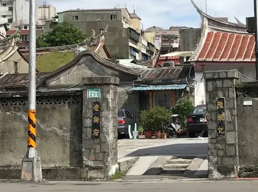 國定古蹟驚傳槍響！陳悅記祖宅後代腿部中彈　警速逮2嫌