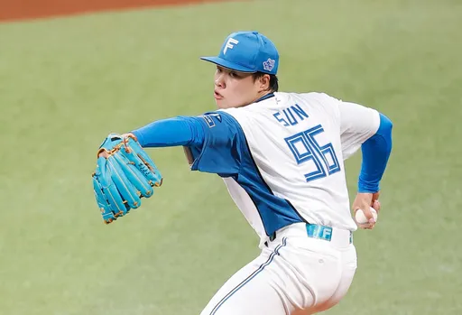 孫易磊速球平均153.5公里太驚人！日網：台灣怎麼又冒出個怪物？