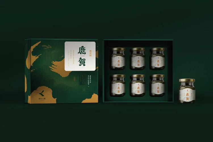 〈鹿賀〉鹿茸精採用先進科技萃取技術，分子細化，吸收迅速，並充分保留鹿茸營養精髓，6瓶入：優惠價 NT$2,800。圖/鹿賀生醫 提供