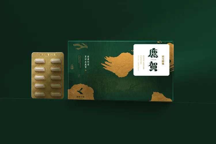 〈鹿賀〉鹿茸膠囊採用高科技乾燥及研磨技術，細膩保留鹿茸珍貴精華，助力人體高效吸收，30粒(30天份)：優惠價 NT$3,000。圖/鹿賀生醫 提供