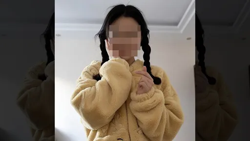 糗！網美色色片誤傳小學家長群組　抖內金主竟是兒同學爸爸
