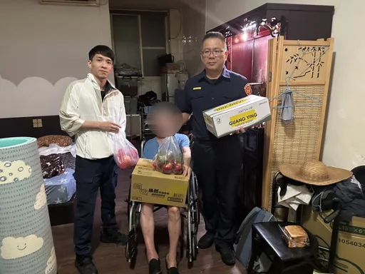 7旬父講話沒力氣！女兒外地工作心急　台中警伸暖手協助　