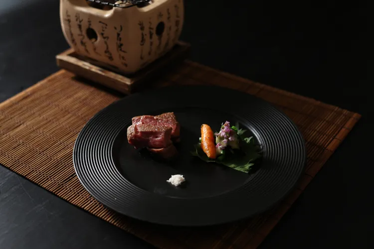 強肴  日本黑毛和牛炭火燒。業者提供